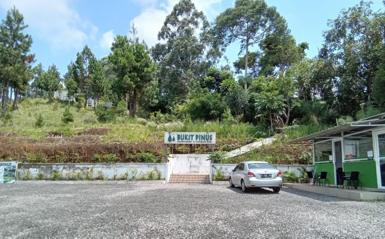 Hotel Bukit Pinus Tegalharendong Exterior foto